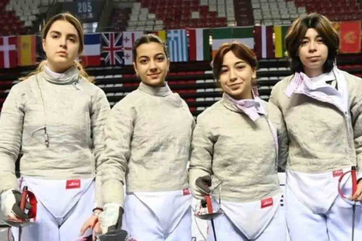 <p>Azərbaycanın Saber komandası Avropa&nbsp;çempionatında çıxışını başa vurub</p>