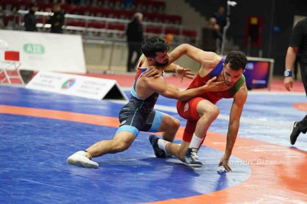 <p>Azərbaycan çempionatında sərbəst&nbsp;güləş üzrə yarışlar başa çatıb</p>