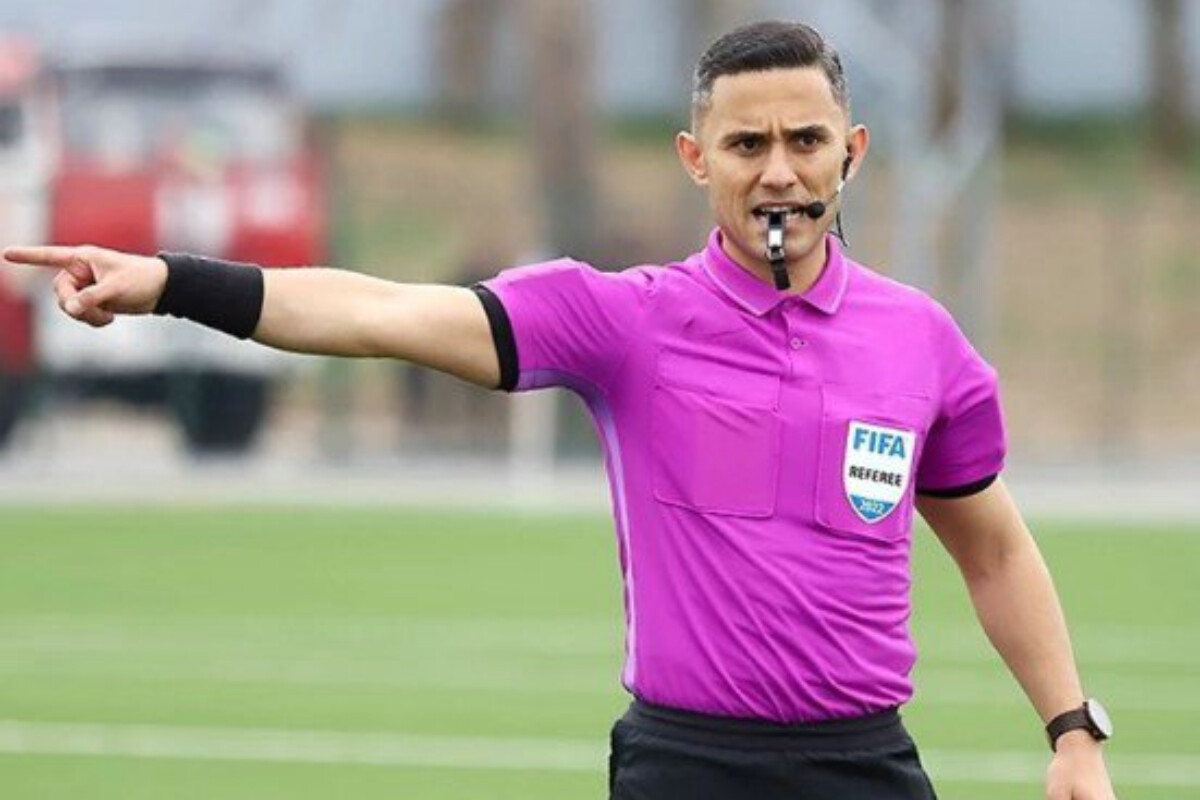 <p>FİFA gənclər arasında Avropa çempionatının&nbsp;oyunlarını azərbaycanlı hakimlərə həvalə edib</p>