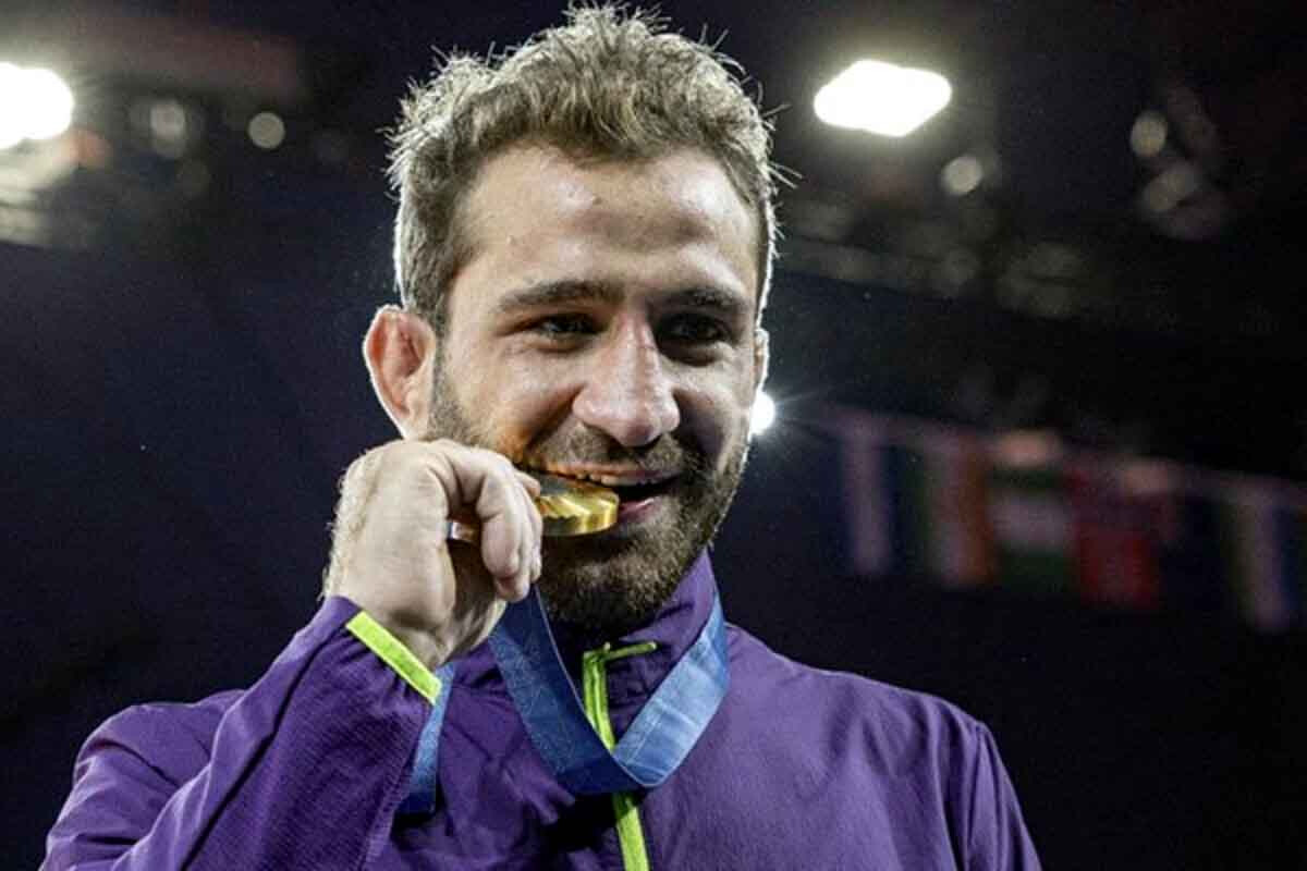 <p>Hidayət Heydərov: Dünya Reytinqinin zirvəsinə bir addımlıq&nbsp;</p>