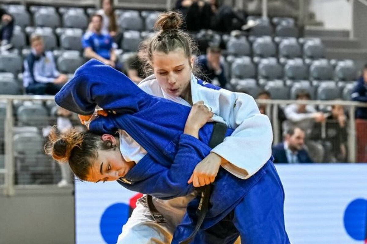 <p>Yeniyetmə cüdoçularımız AK-da 3 medal qazanıblar&nbsp;</p>