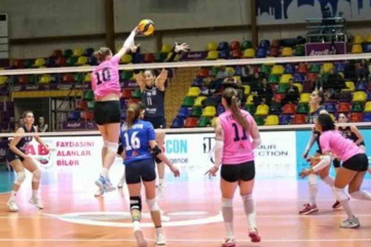 <p>Qadın voleybolçular 17-ci tura çıxacaqlar</p>