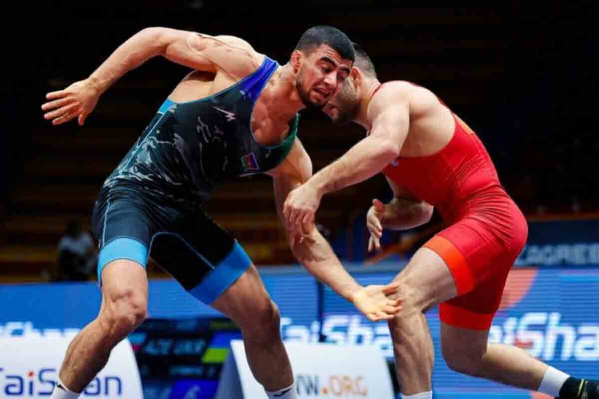 <p>Bratislavada keçirilən Avropa çempionatında Azərbaycanın&nbsp;beş güləşçisi medallar uğrunda mübarizəyə çıxıb</p>