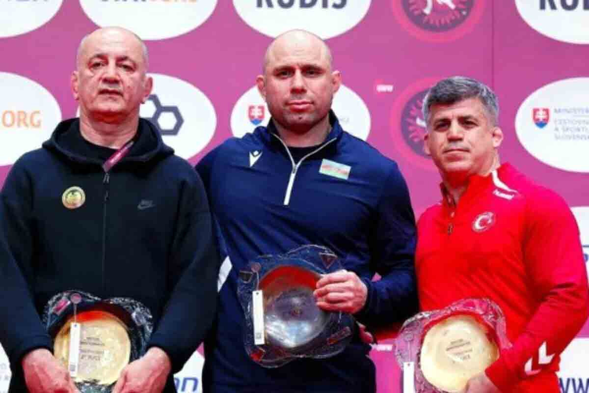 <p>Azərbaycan güləşçilərinin Slovakiyada zəfərlə çıxışı</p>