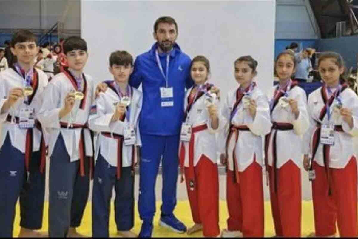 <p>Taekvondoçularımız İSF-də 16 medal qazanıblar</p>