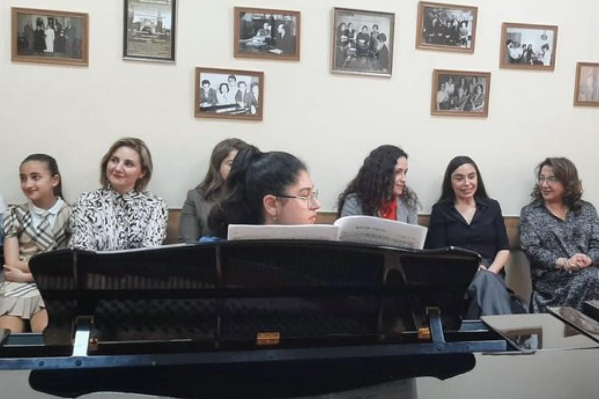 <p>BMA-da ustad dərsi keçirilib</p>