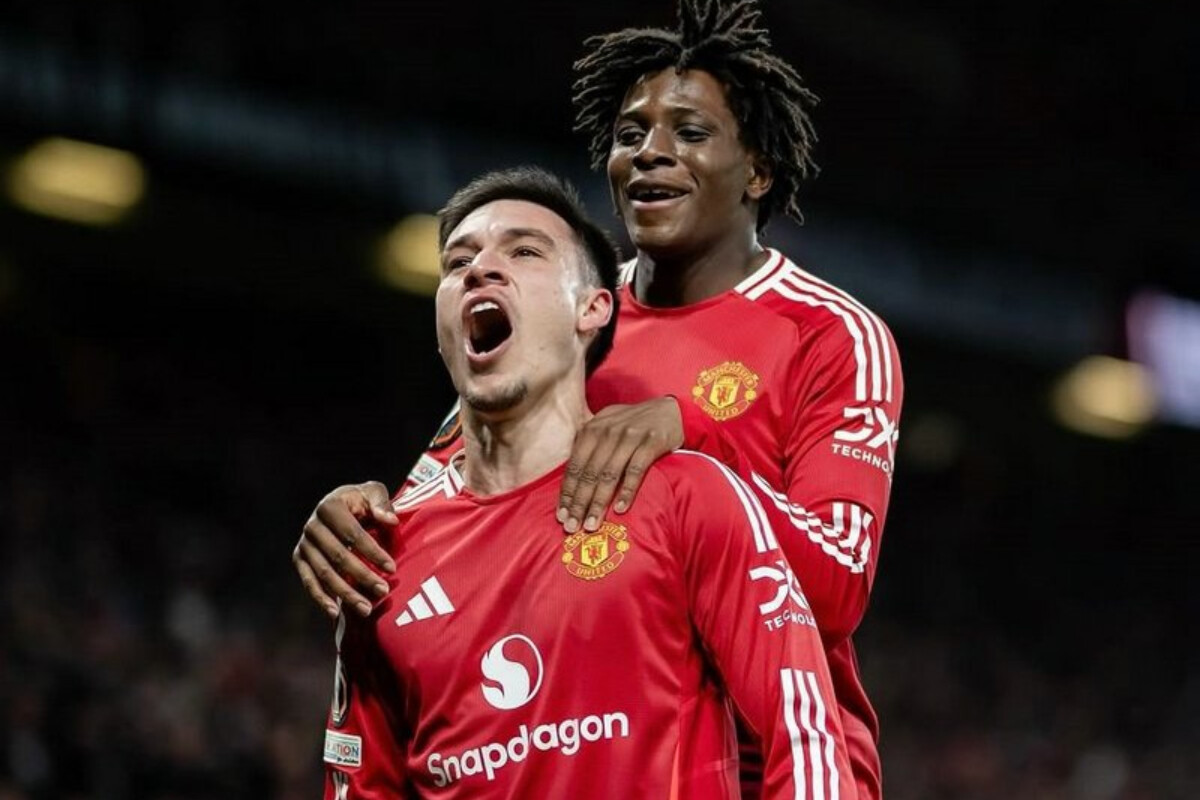 <p>&ldquo;Mançester Yunayted&rdquo; əlavə&nbsp;vaxtda &ldquo;Lion&rdquo;u məğlub edərək Avropa Liqasının yarımfinalına yüksəlib</p>