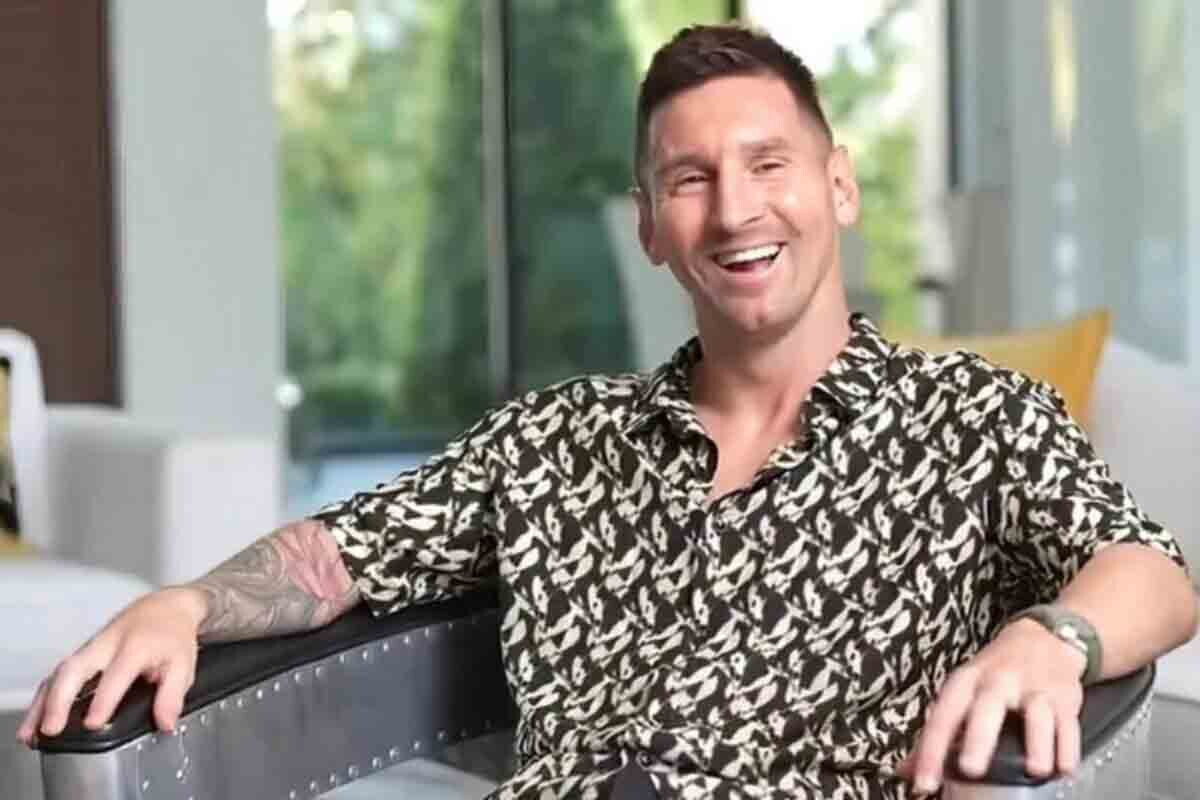 <p>Lionel Messi dünyanın ən perspektivli&nbsp;10 futbolçusunun adını açıqlayıb</p>