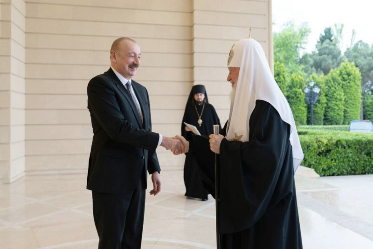 <p>İlham Əliyev Moskvanın və Bütün Rusiyanın&nbsp;Patriarxı Kirill ilə görüşüb</p>