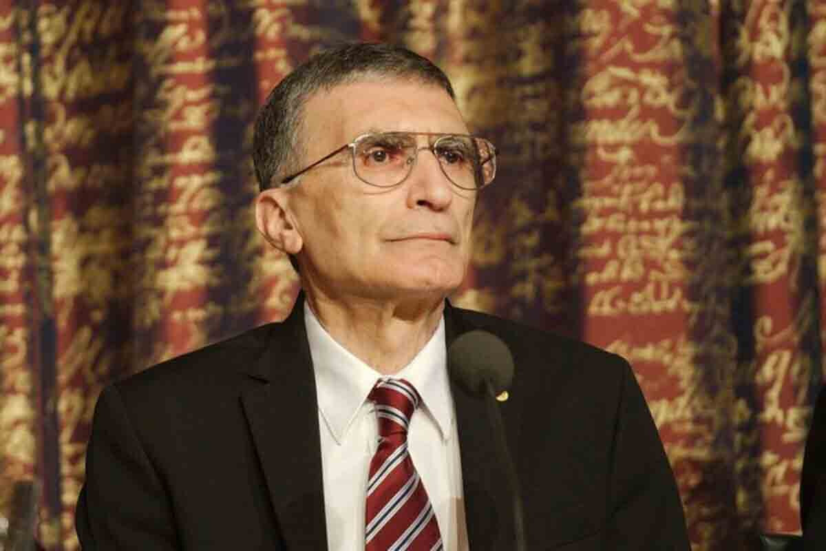 <p>Nobel mükafatı laureatı Əziz Sancar nüfuzlu Əlişir Nəvai mükafatına layiq görülüb</p>