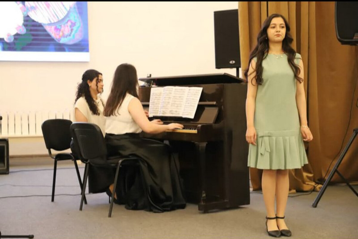 <p>Lənkəranda “Müstəqillik Günü”nə həsr olunmuş konsert proqramı keçirildi</p>