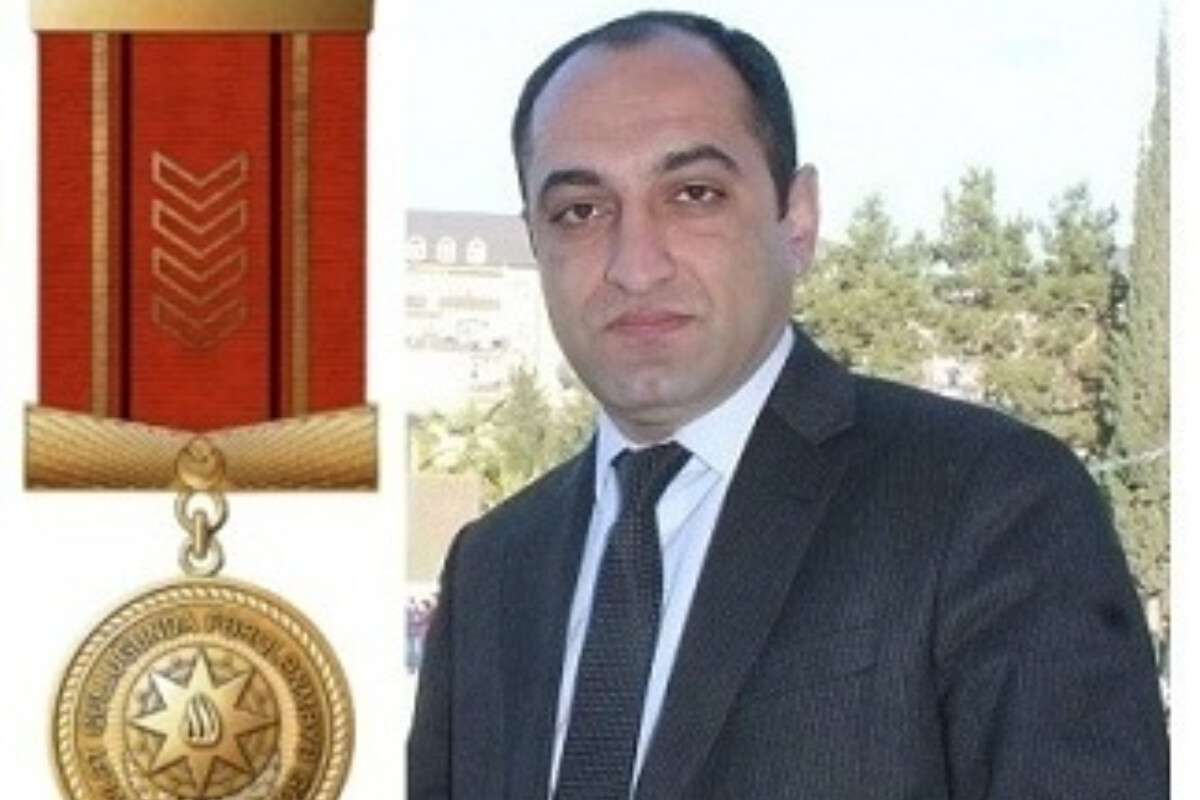 <p><strong>Prezident Elvin Fəttayevi təltif etdi</strong></p>