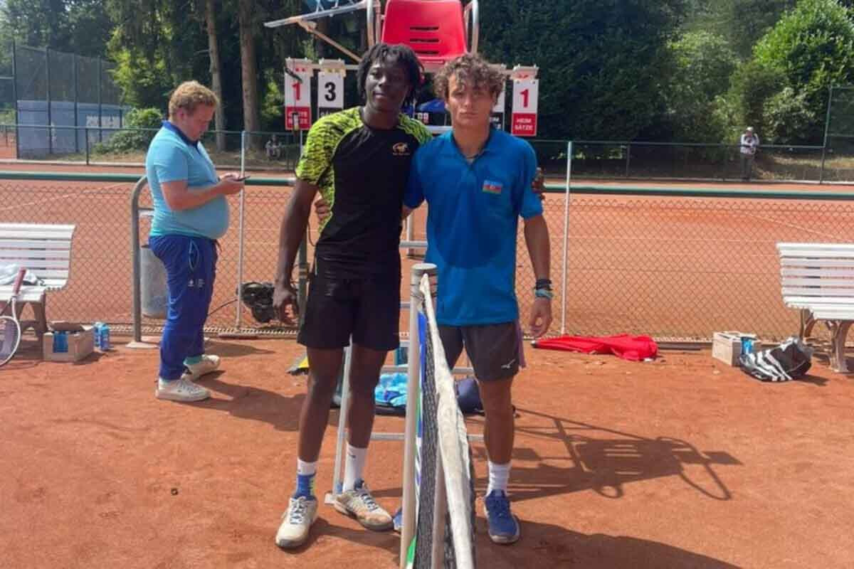 <p>Azərbaycanlı tennisçi Almaniyada keçirilən&nbsp;Universiadanın startında qalib gəlib</p>