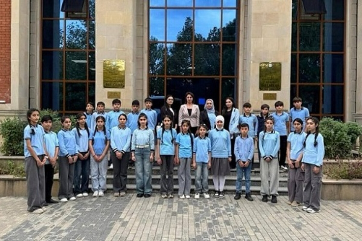 <p><em><strong>Lənkəran məktəbliləri Masallıda&nbsp;</strong></em></p>