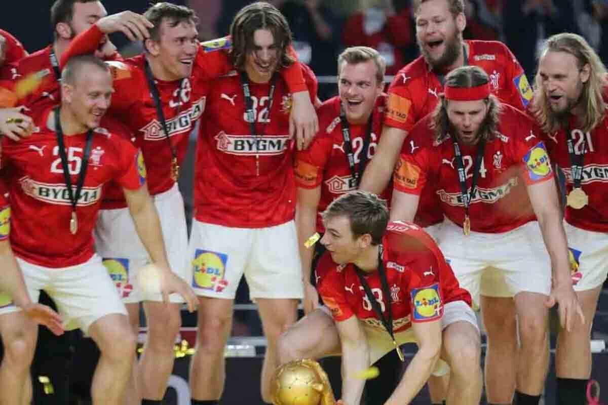 <p>Danimarka Avropa Həndbol Çempionatının qalibi oldu</p>