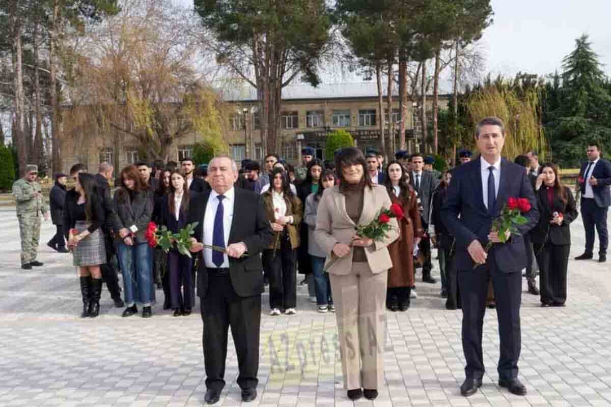 <p>Ağcabədidə &ldquo;Fəal Gənclik-Güclü Azərbaycan!&rdquo;&nbsp;başlığı altında konfrans keçirilib +FOTO=67</p>