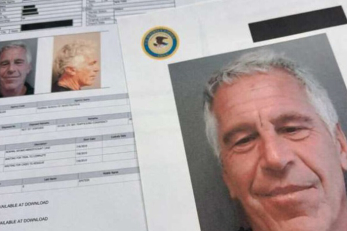 <p>Rusiya XİN rəhbərinin adı Epşteynin&nbsp;sənədlərində 142 dəfə qeyd olunur</p>