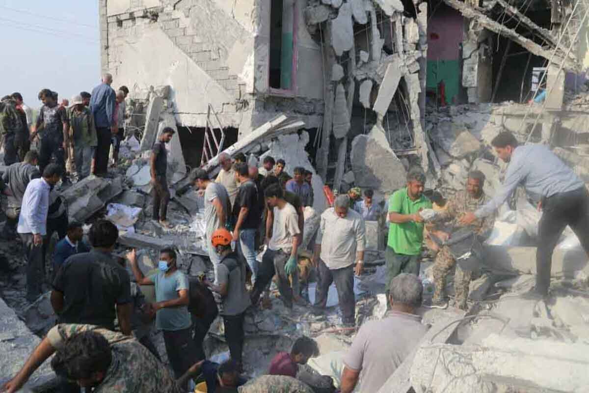 <p>İsrail ordusu bir gündə İranda 400-dən çox&nbsp;hədəfə zərbə endirdiyini bildirib</p>