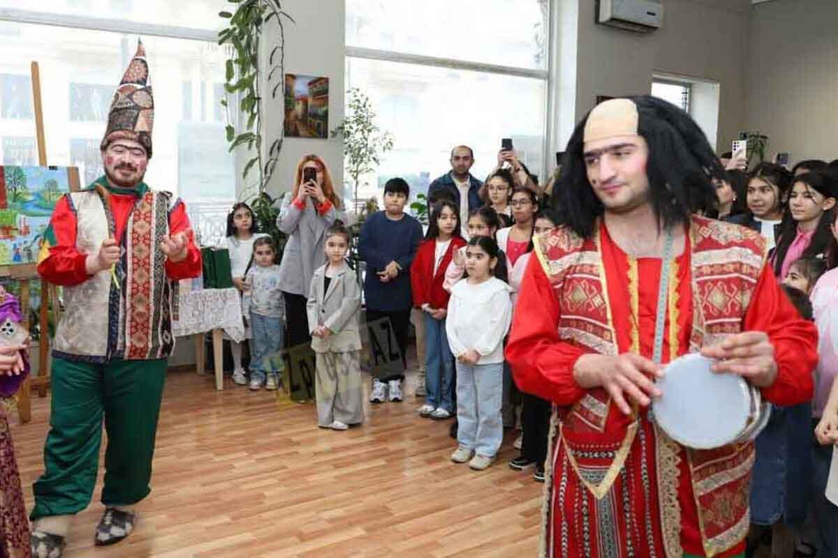 <p>SattarArt qalereyasının təşkilatçılığı ilə&nbsp;&ldquo;Novruz Ruhu&rdquo; rəsm sərgisi keçirildi +FOTO=22</p>