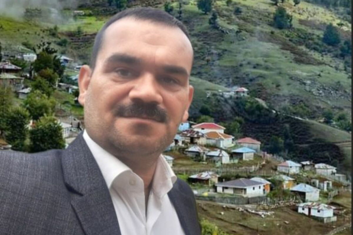 <p>Bəhram Şəms:&nbsp;Dəmlənirəm gözlərimdə qəm kimi</p>