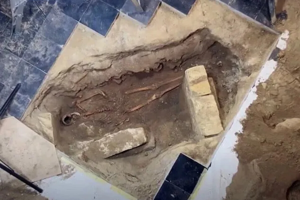 <p>Hollandiyada muşketyor Dartanyanın qalıqları tapılıb</p>