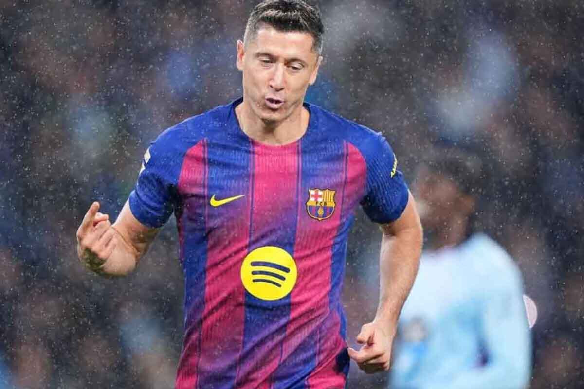 <p>"Barselona" Levandovskinin müqaviləsini uzatmaq istəyir</p>