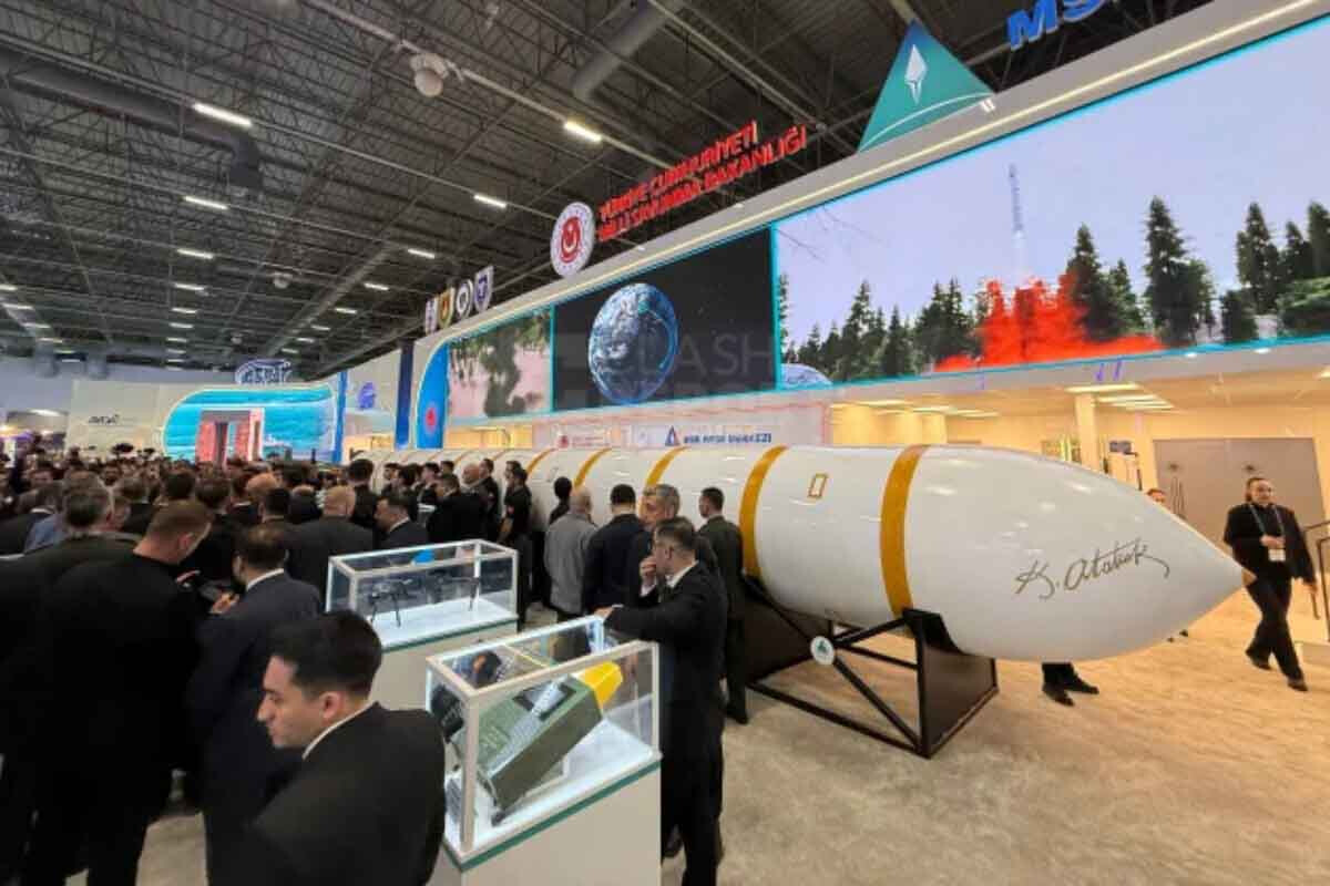 <p>Türkiyə ilk qitələrarası ballistik raketini təqdim etdi</p>