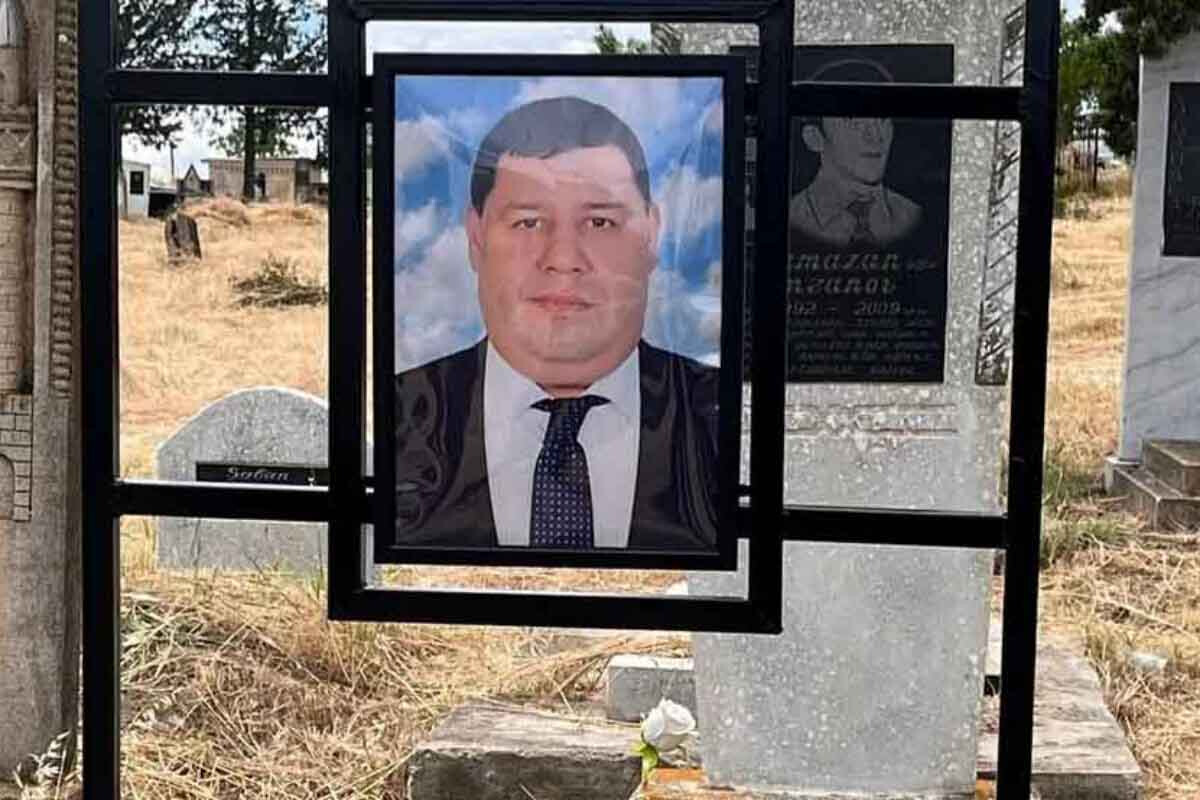 <p>İranda faciəli şəkildə həlak olan baş konsulun&nbsp;cənazəsi Azərbaycana gətirildi</p>