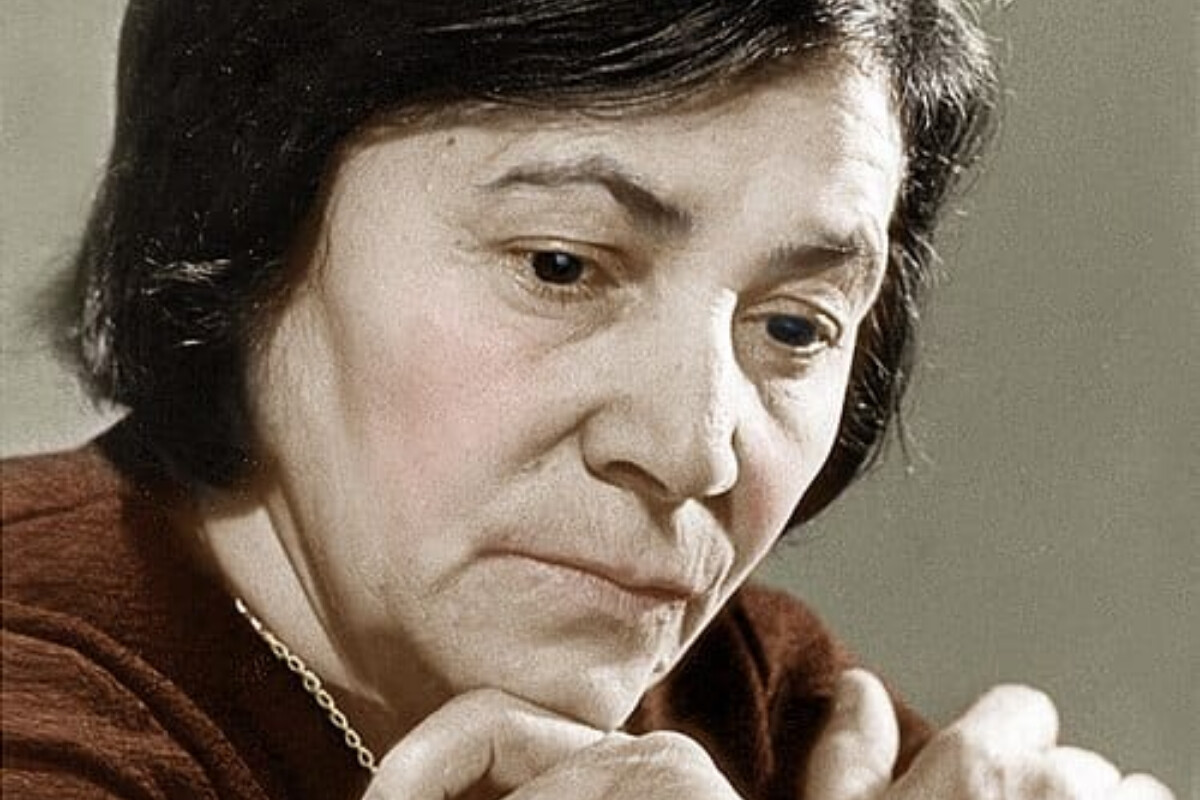 <p>Kitablar səltənətinin inciləri:&nbsp;Mirvarid Dilbazi &ldquo;Anam yadıma düşdü&rdquo;</p>