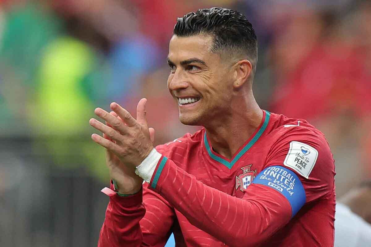 <p>Ronaldo altı dünya çempionatında qol vuran ilk futbolçu oldu</p>