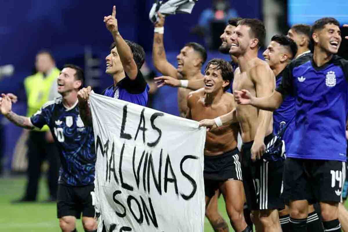 <p>Argentina İngiltərəni məğlub edərək 2026-cı il Dünya&nbsp;Kubokunun finalına vəsiqə qazandı</p>