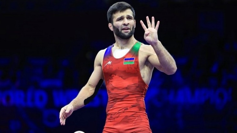 <p>Eldəniz Əzizli beşinci dəfə zirvəyə qalxa biləcəkmi?</p>