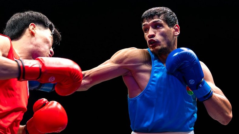 <p>Səidcəmşid Cəfərov da mundialın 1/4 finalına yüksəlib</p>