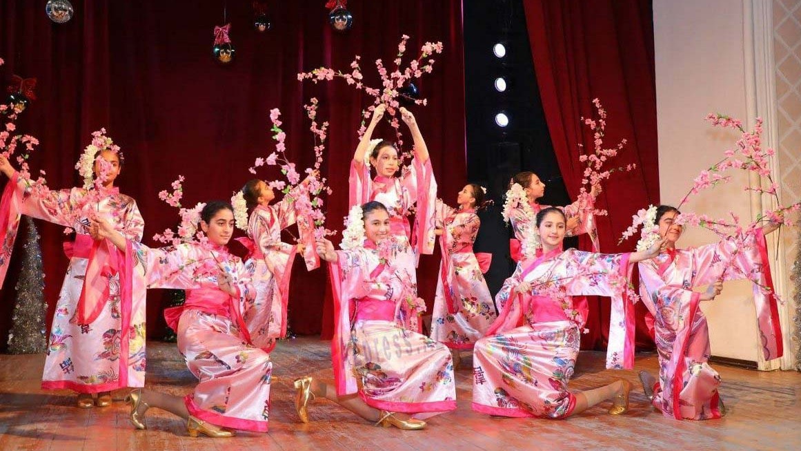 <p>&ldquo;31 dekabr &ndash;Dünya Azərbaycanlılarının Həmrəyliyi Günü&rdquo;&nbsp;və &ldquo;Yeni il&rdquo;ə həsr olunmuş musiqili-əyləncəli tamaşa keçirilib +FOTO=66</p>