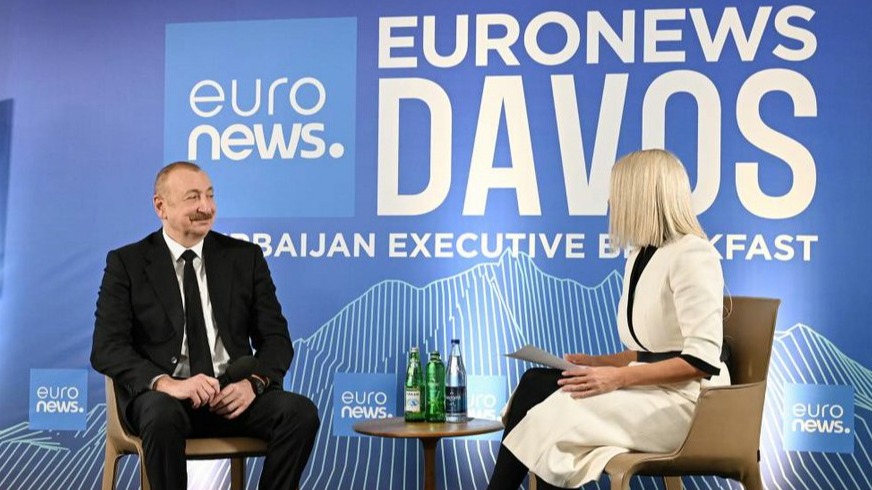 İlham Əliyev Davosda “Euronews” televiziyasına müsahibə verib +FOTO=34