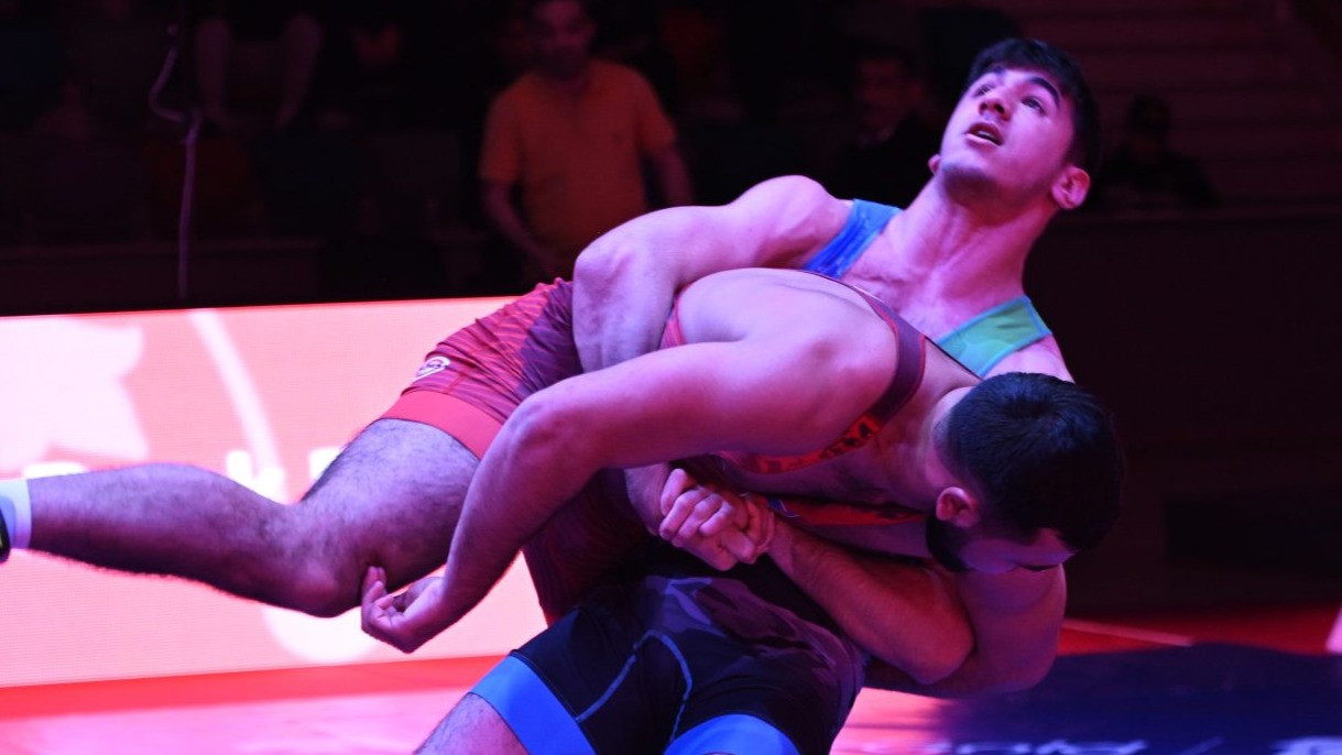 Gəncədə gənc güləşçilərin ölkə çempionatı başlayıb