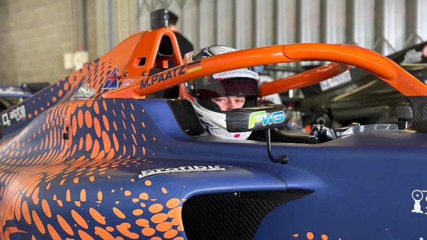 <p>Azərbaycanlı pilot Formula Qış Seriyasında debüt etdi</p>