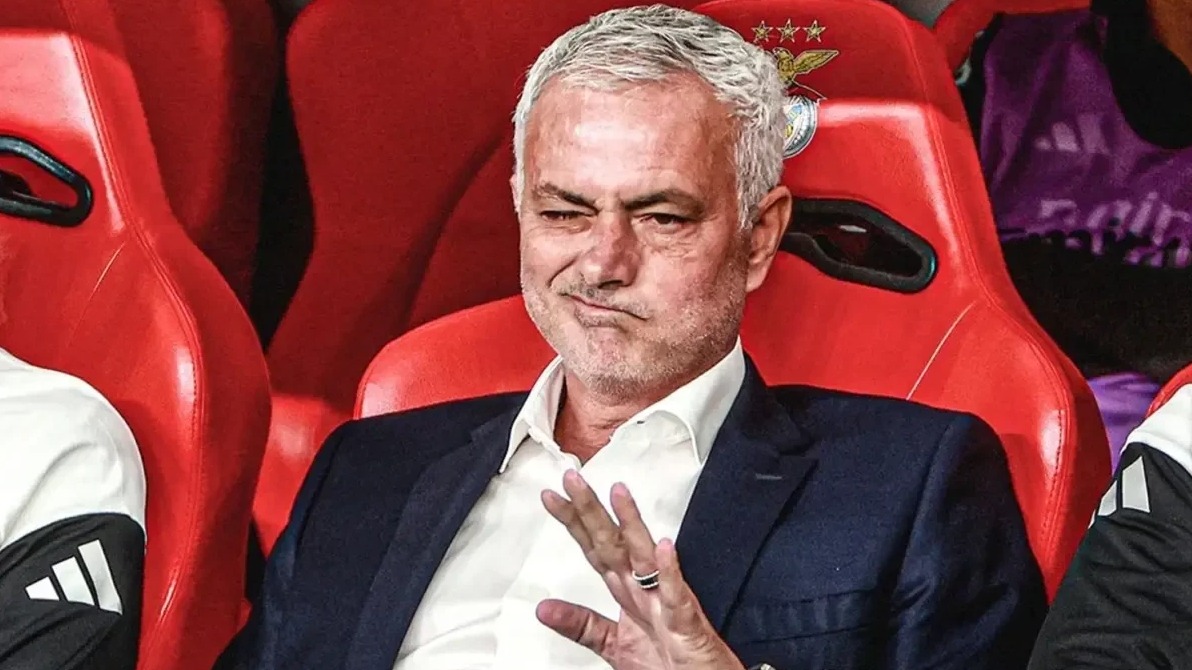 <p>Joze Mourinyo Portuqaliya millisinin baş məşqçisi ola bilər</p>