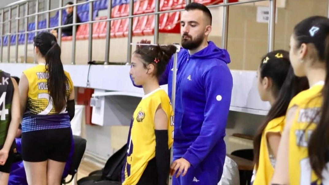 <p>Qızlardan ibarət U-18 voleybol millimiz&nbsp;Avro-2026-nın təsnifat mərhələsində mübarizə aparacaq&nbsp;</p>

<p>&nbsp;</p>
