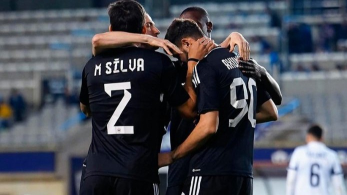 <p>"Qarabağ" Azərbaycan Kubokunun yarımfinalına&nbsp;vəsiqə qazandı</p>