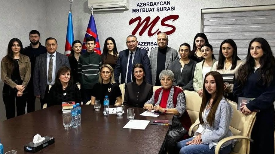 <p>Əntiqə Qonaq:&nbsp;Jurnalist ömrü başqalarına bənzəməz</p>