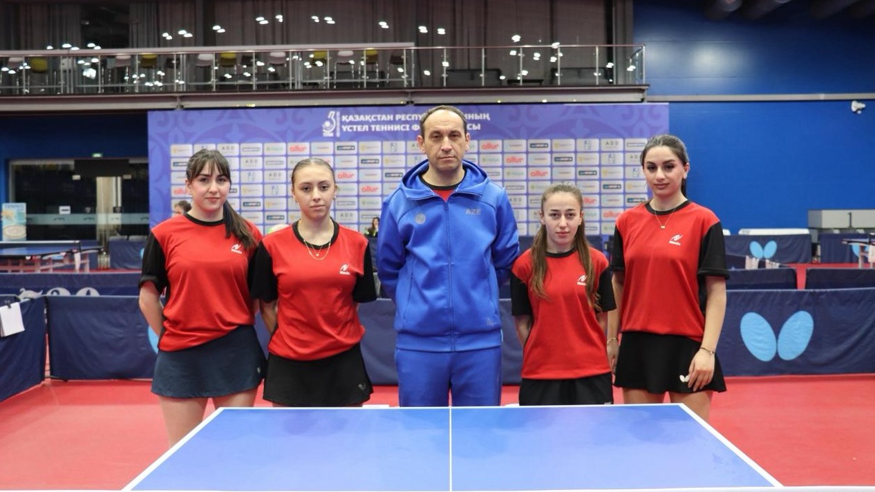 <p>Qadın millimiz Avrasiya Liqasında debütünü&nbsp;"gümüş"lə qeyd edib&nbsp;</p>