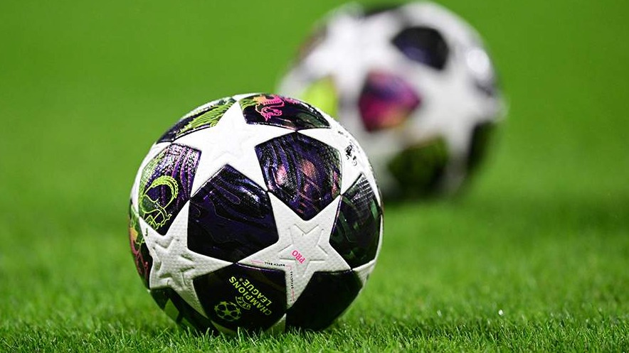 <p>UEFA Premyer Liqanın Çempionlar Liqasına&nbsp;namizədliyini artırmaq təklifini rədd etdi</p>