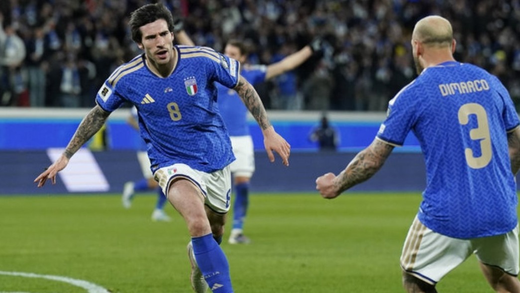 <p>"Skuadra Adzurra" da pley-offun finalına yüksəlib</p>