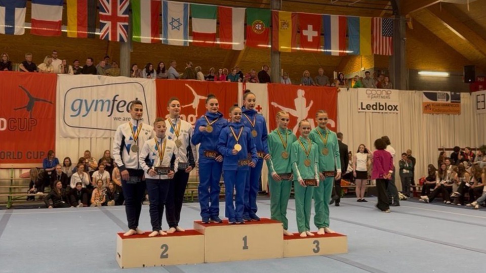 <p>Azərbaycanlı gimnastlar Dünya Kubokunda&nbsp;qızıl medal qazandılar</p>