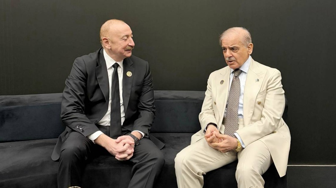 İlham Əliyev Antalya Diplomatiya Forumu çərçivəsində Pakistanın Baş naziri ilə görüşüb}