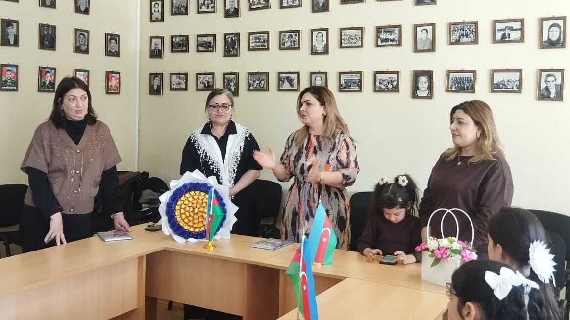 Məktəbdə şəhid Tacəddin İsmayılzadənin anası ilə görüş keçirilib 