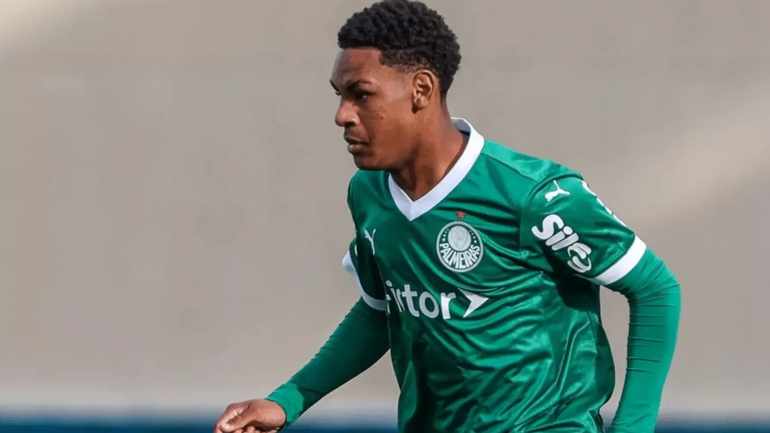 <p>"Barselona" braziliyalı ulduzu transfer etmək istəyir</p>