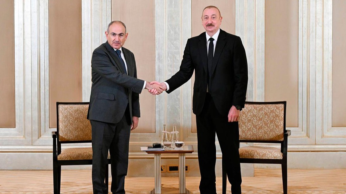 <p>Paşinyan İlham Əliyevə təşəkkür etdi</p>