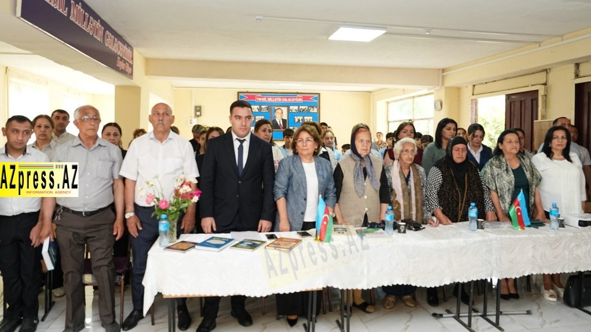 <p>"Qərbi Azərbaycan İrsi Məktəblərdə” mövzusunda tədbir keçirilib</p>